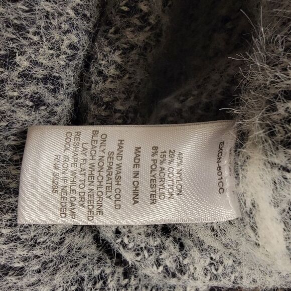 Express buffalo check sweater gray size small NWOT - Picture 5 of 6